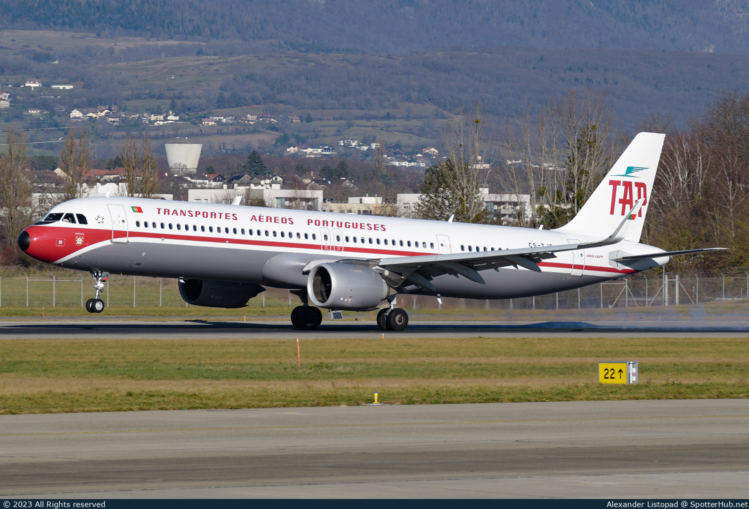 Photo of CS-TJR - Airbus A321-251NX operated by TAP Air Portugal