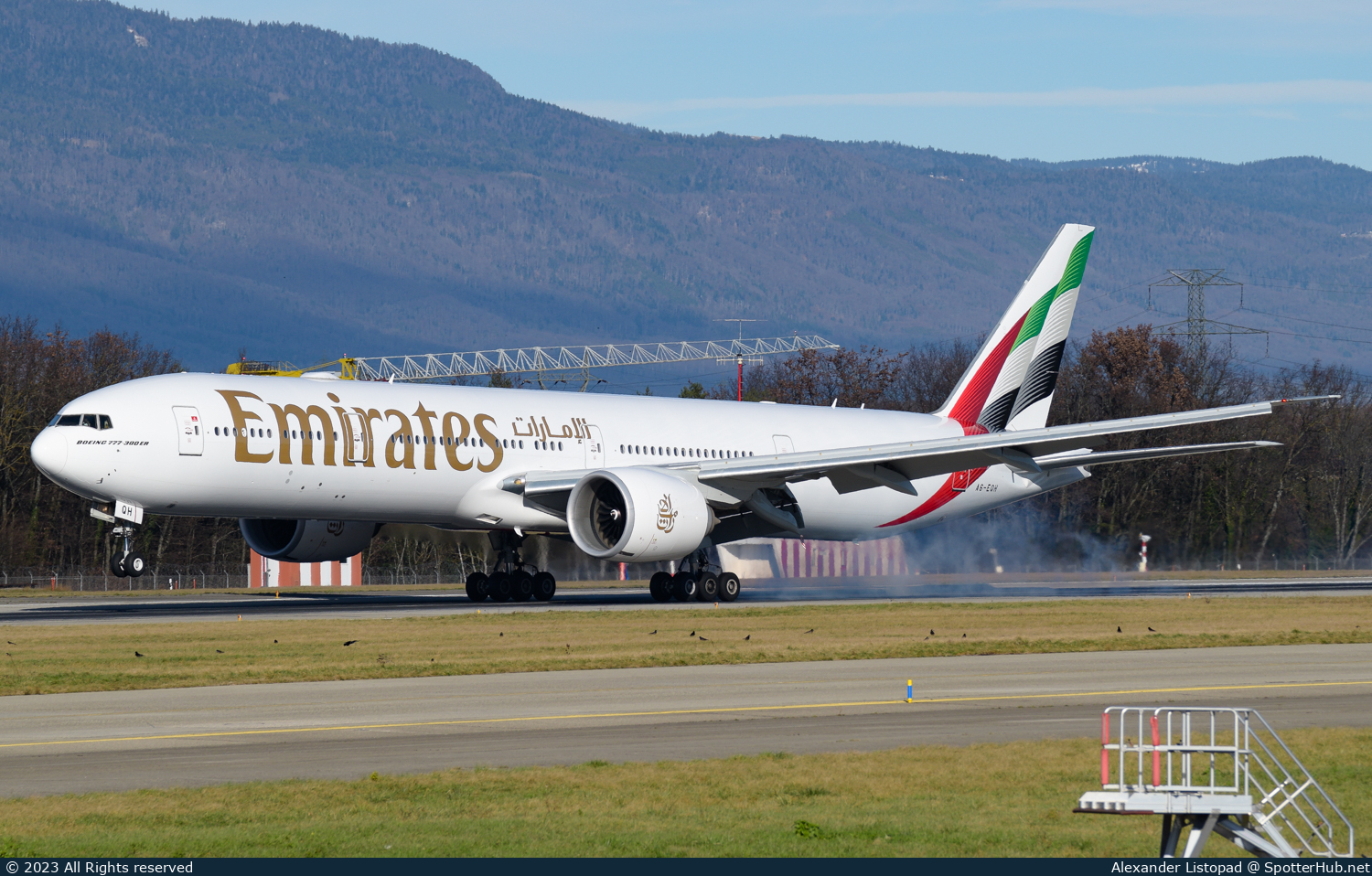 Photo of A6-EQH - Boeing 777-31H(ER) operated by Emirates