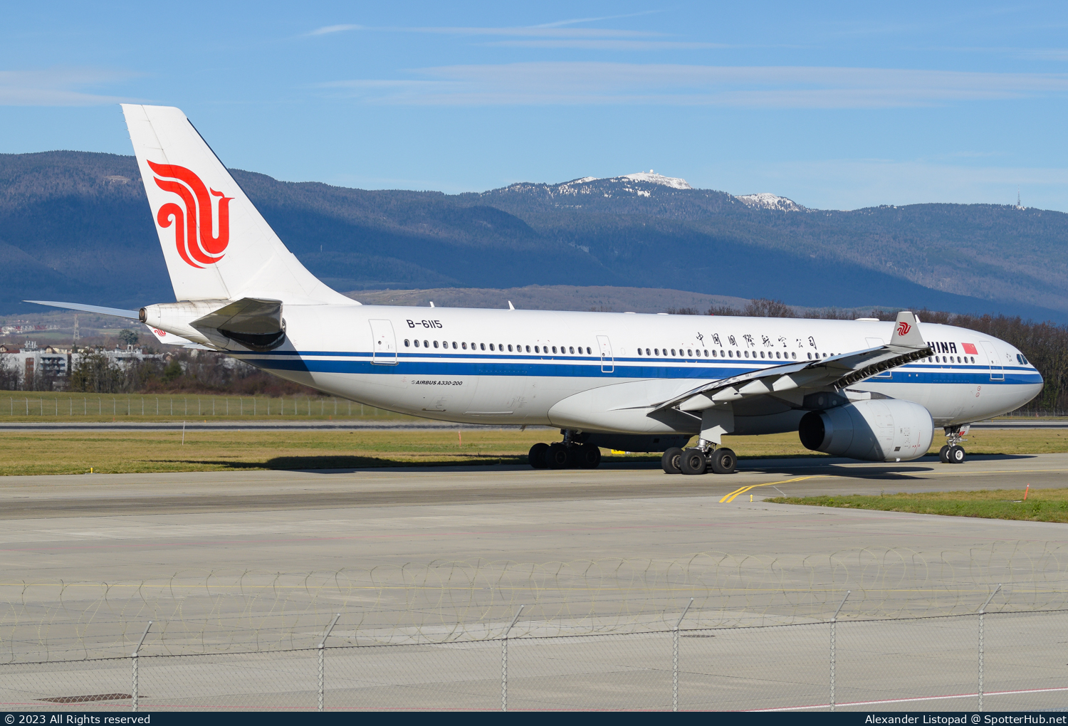 Photo of B-6115 - Airbus A330-243 operated by Air China