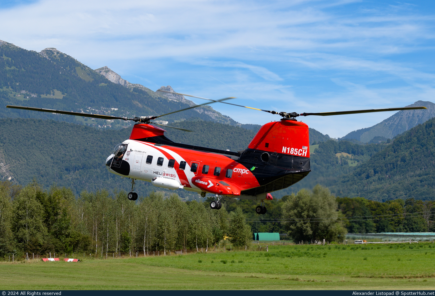 Photo of N185CH - Columbia Helicopters 107-II [Boeing Vertol CH-46 Sea Knight] operated by Heliswiss International