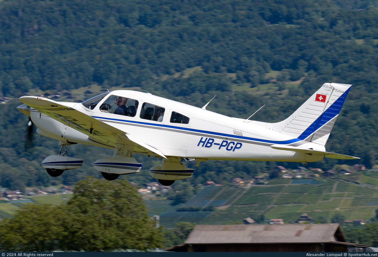 Photo of HB-PGP - Piper PA-28-236 Dakota operated by Groupe de Vol à Moteur du Chablais