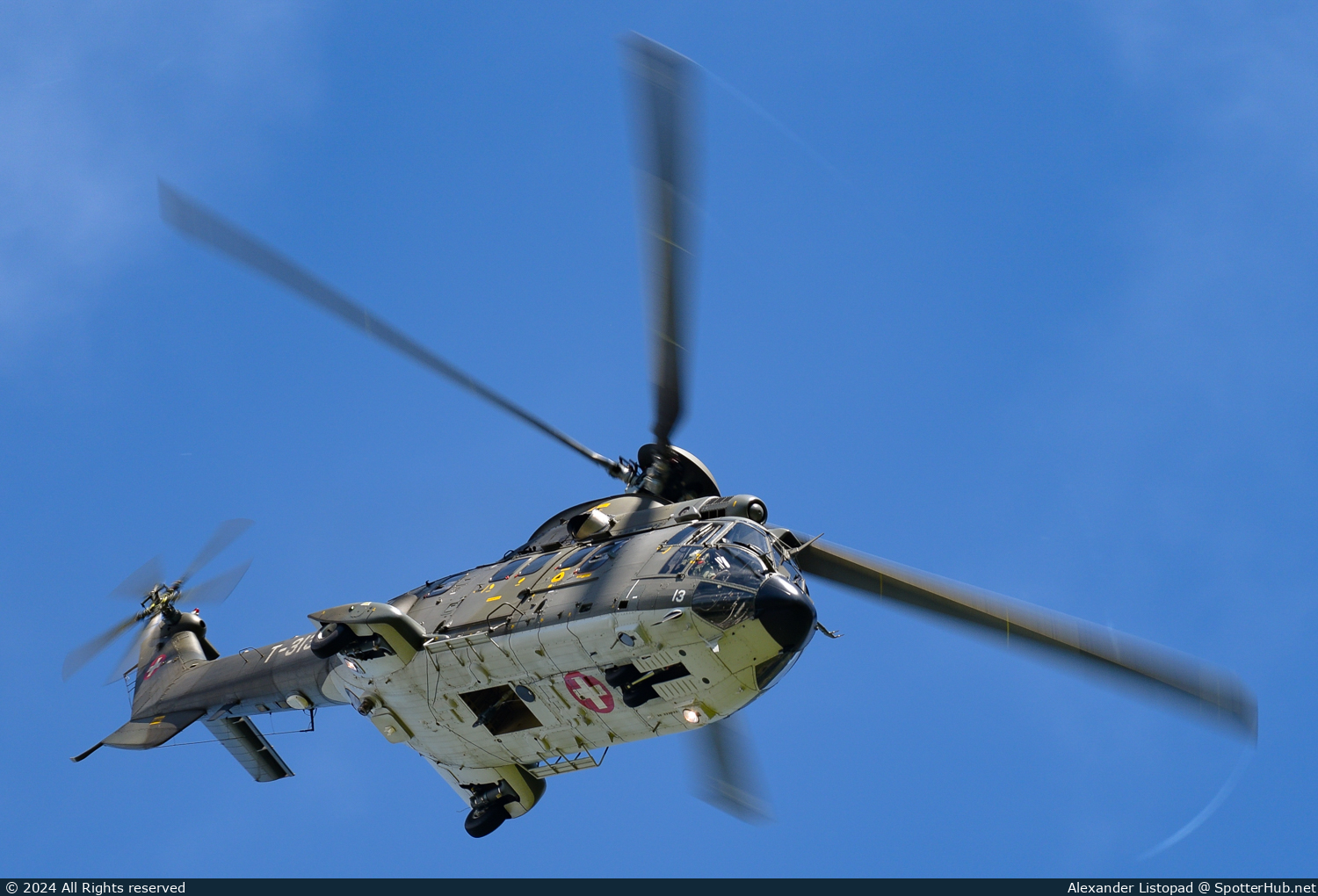 Photo of T-313 - Aérospatiale AS332M1 Super Puma operated by Swiss Air Force