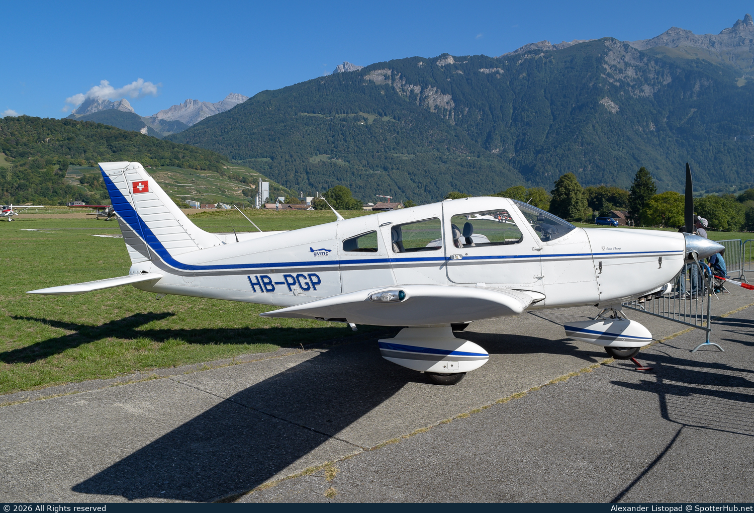 Photo of HB-PGP - Piper PA-28-236 Dakota operated by Groupe de Vol à Moteur du Chablais