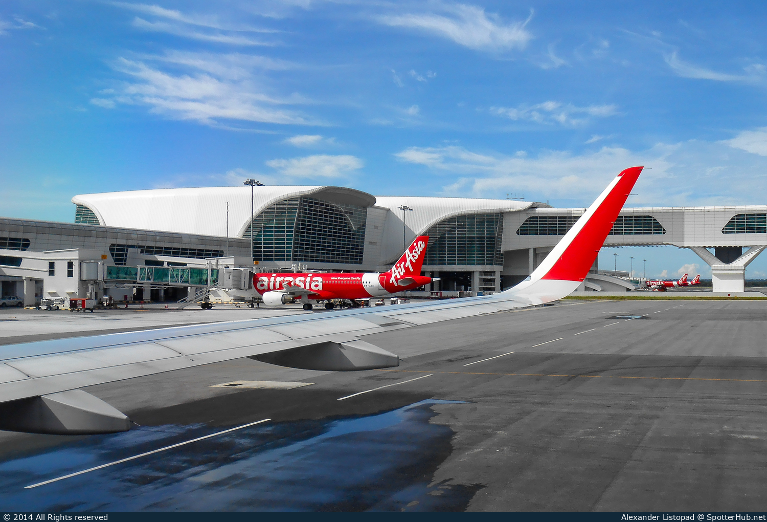 Photo of 9M-AJH - Airbus A320-216 operated by AirAsia