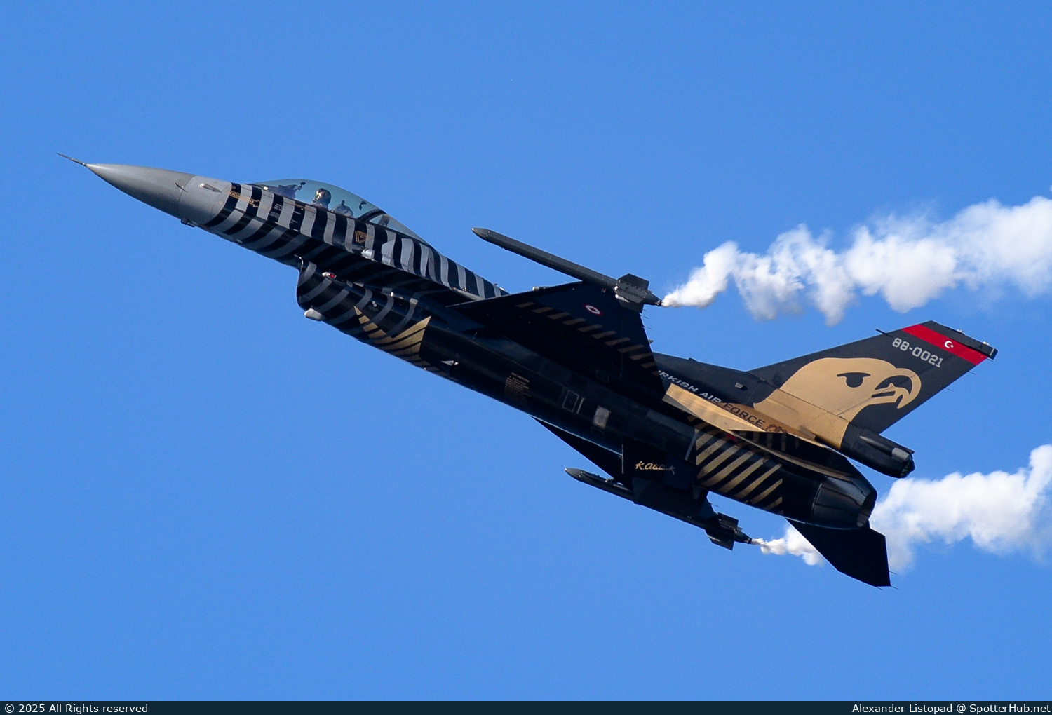 Photo of 88-0021 - General Dynamics F-16C Fighting Falcon operated by Turkish Air Force