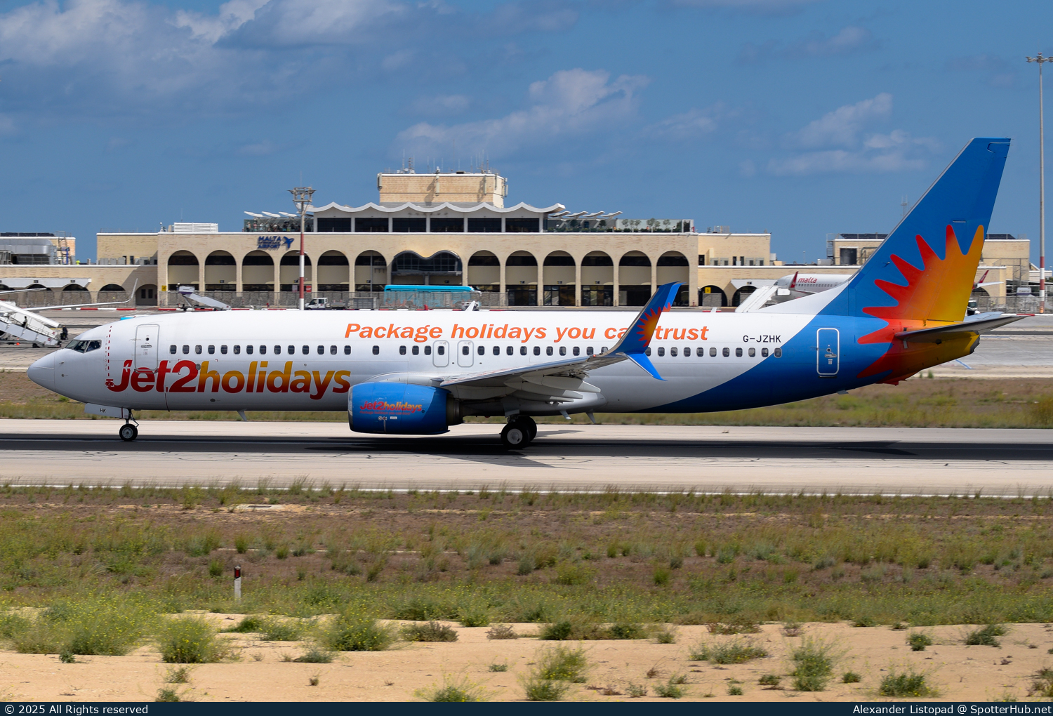 Photo of G-JZHK - Boeing 737-8MG operated by Jet2
