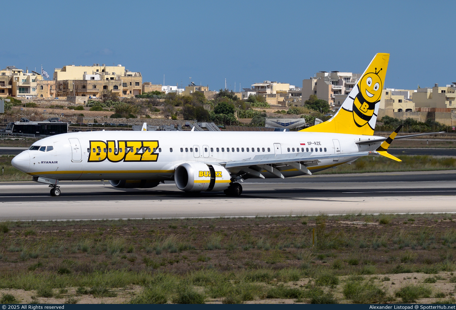 Photo of SP-RZE - Boeing 737 MAX 8-200 operated by Buzz