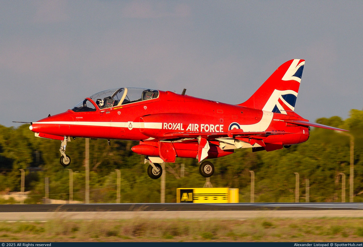Photo of XX219 - British Aerospace Hawk T1A operated by Royal Air Force