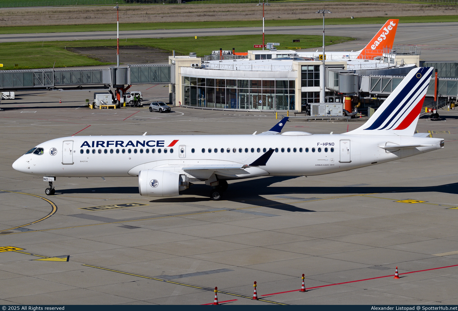 Photo of F-HPNO - Airbus A220-300 operated by Air France