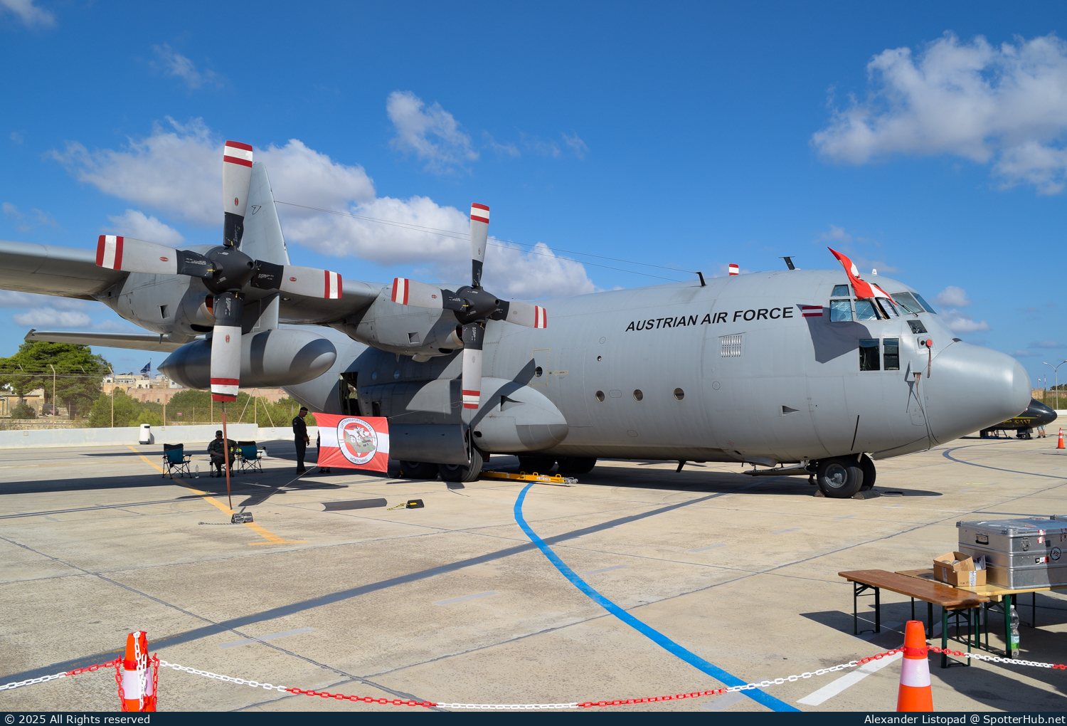 Photo of 8T-CC - Lockheed C-130K Hercules operated by Austrian Air Force