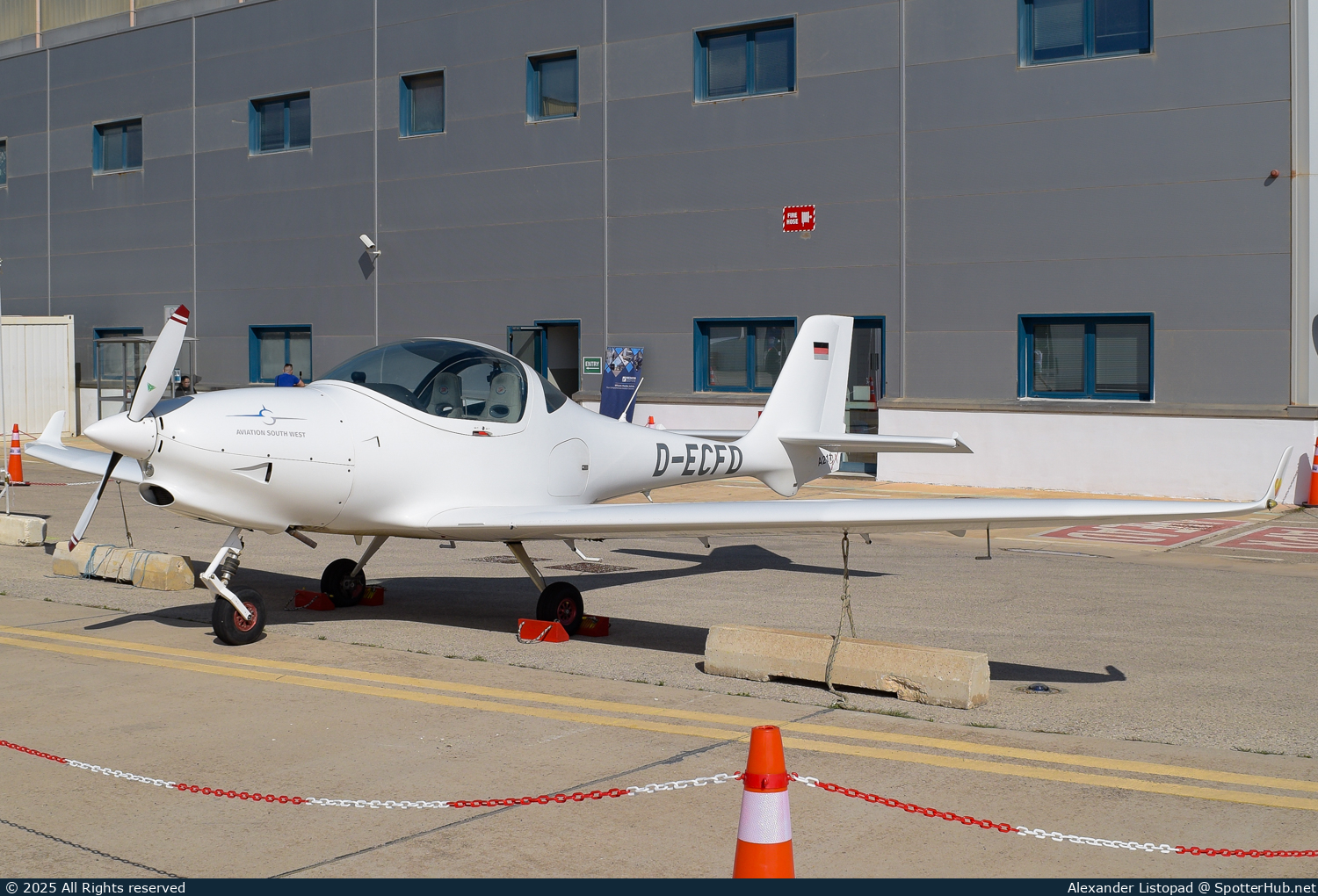 Photo of D-ECFD - Aquila A211 GX operated by TFC Flight Training