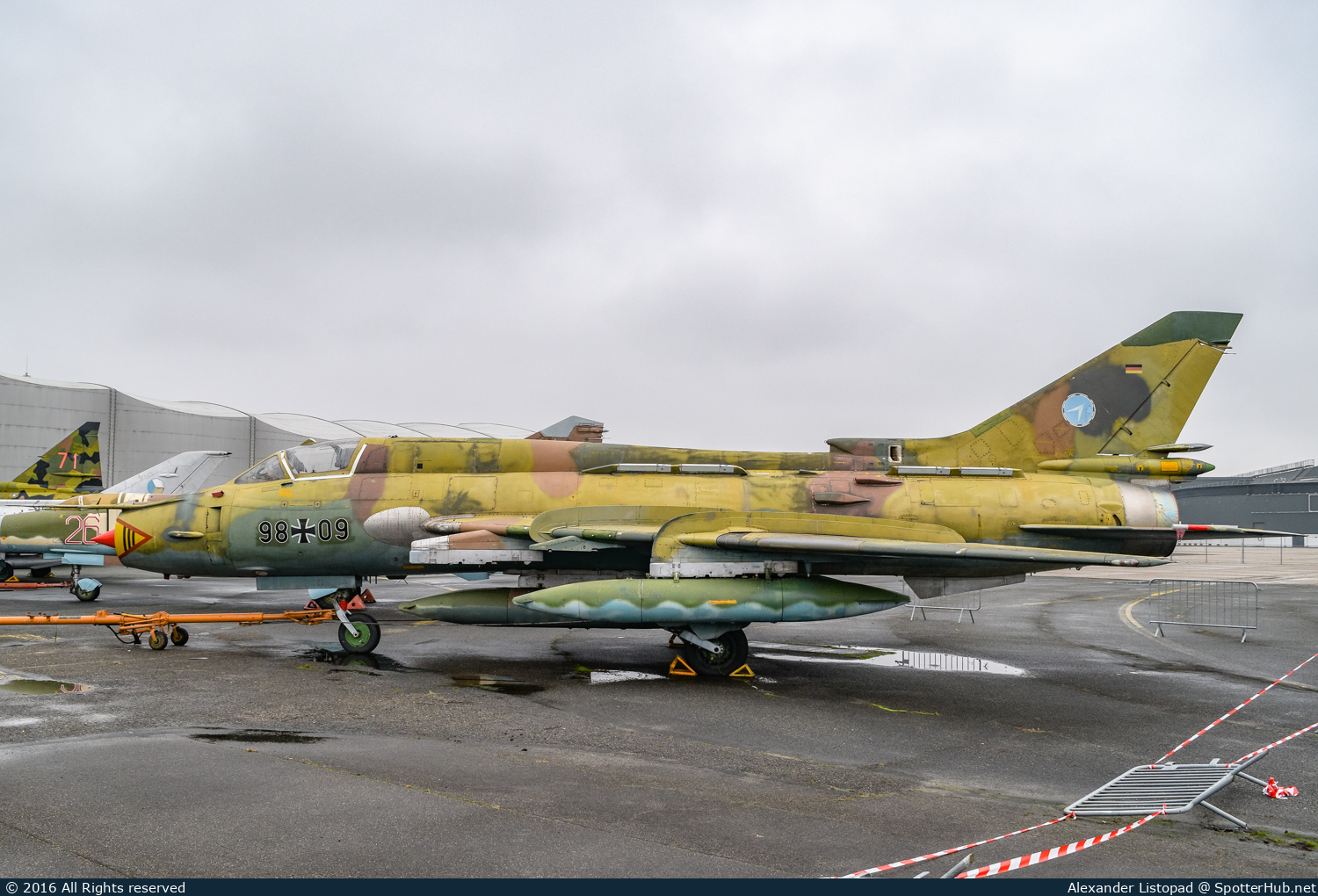 Photo of 98+09 - Sukhoi Su-22M4 Fitter-K operated by German Air Force