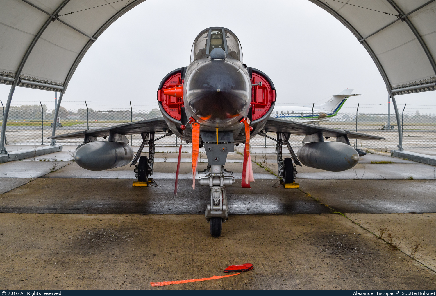 Photo of 64 - Dassault Super Étendard operated by French Navy