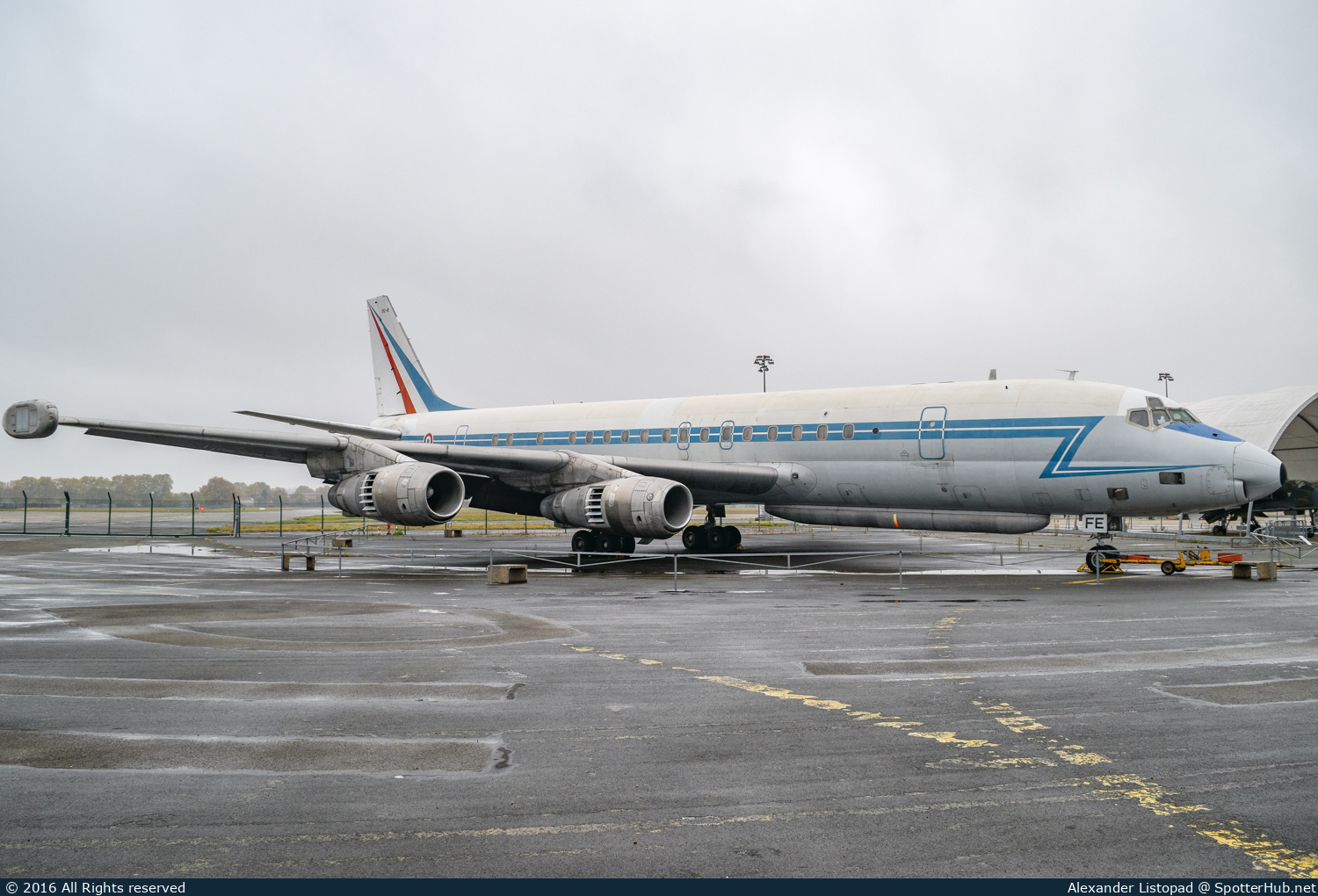 Photo of 45570 - Douglas DC-8-53 operated by French Air Force