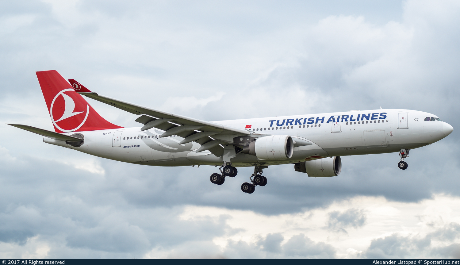 Photo of TC-JIT - Airbus A330-223 operated by Turkish Airlines