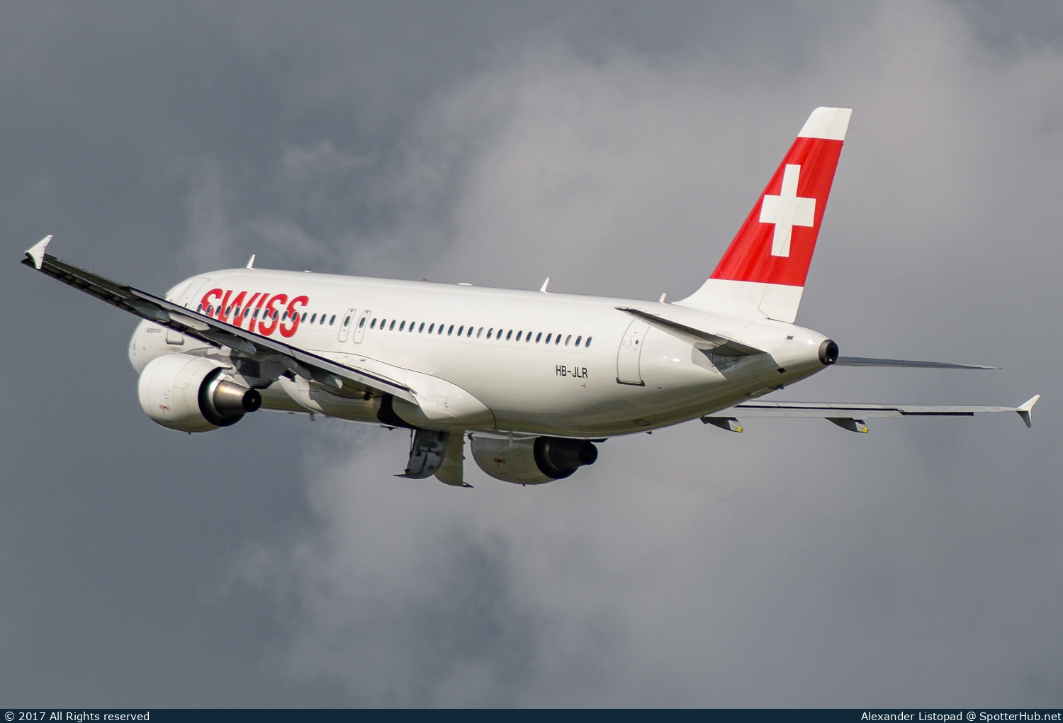 Photo of HB-JLR - Airbus A320-214 operated by Swiss International Air Lines