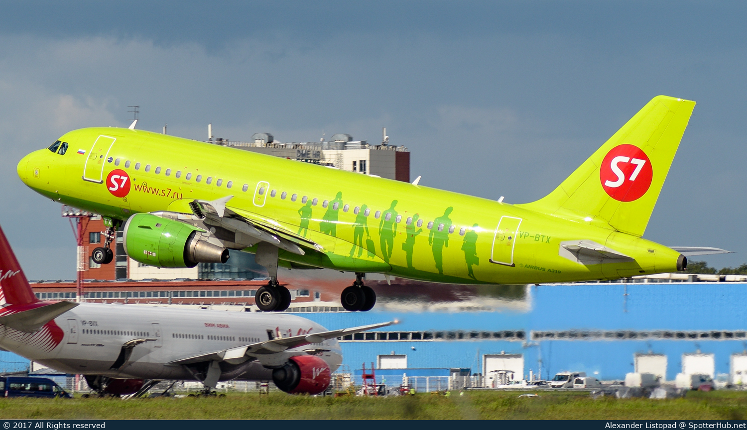 Photo of VP-BTX - Airbus A319-114 operated by S7 Airlines