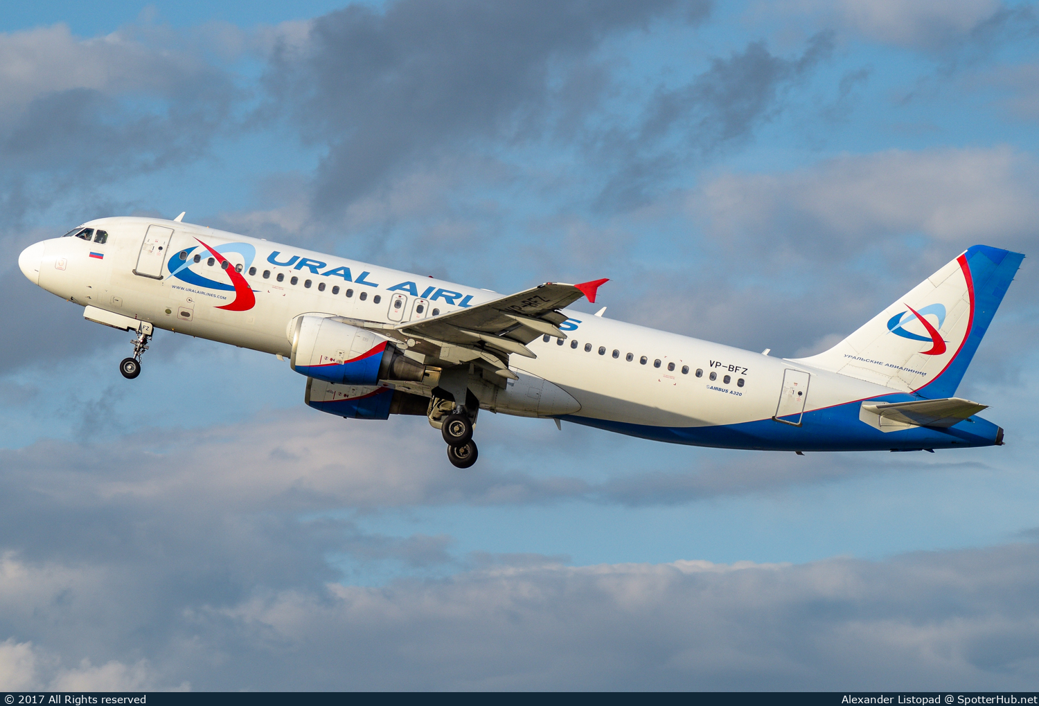 Photo of VP-BFZ - Airbus A320-214 operated by Ural Airlines