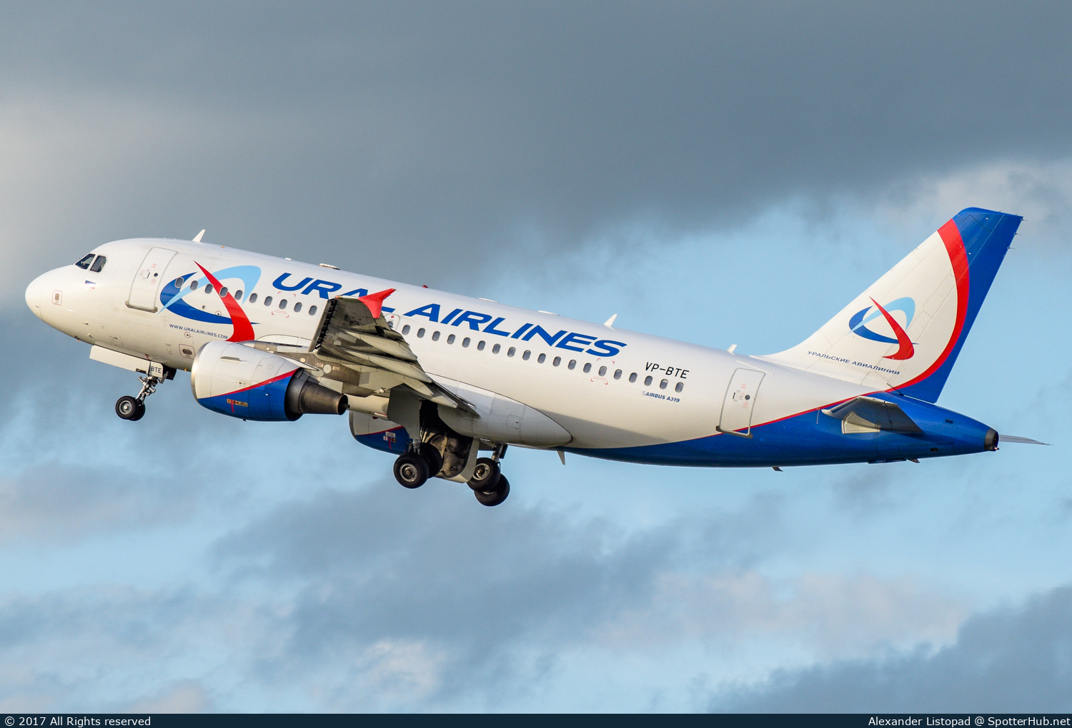 Photo of VP-BTE - Airbus A319-112 operated by Ural Airlines