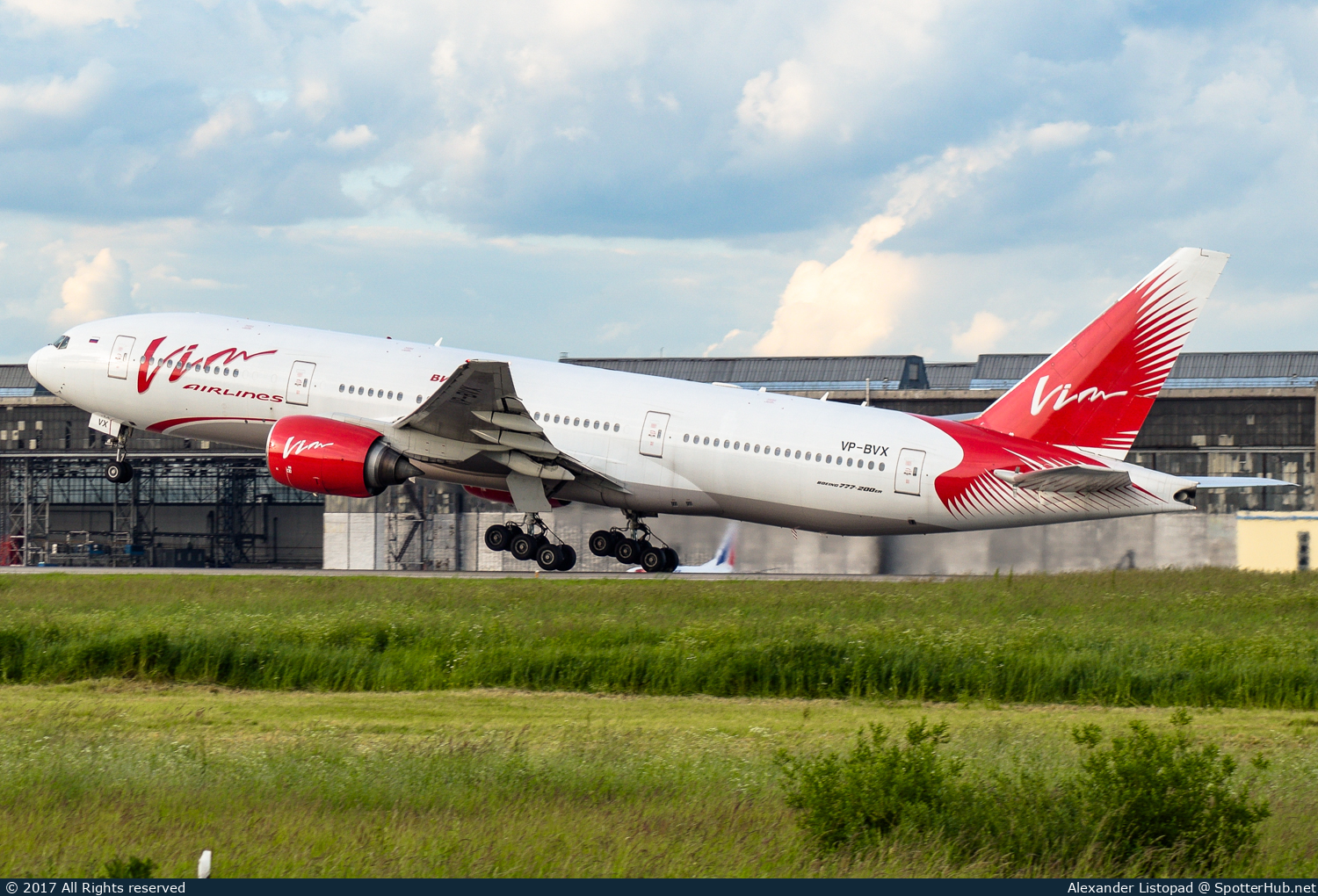 Photo of VP-BVX - Boeing 777-212(ER) operated by VIM Airlines
