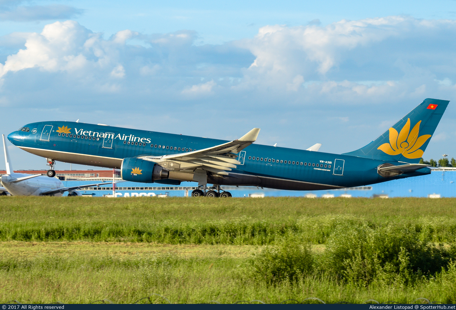 Photo of VN-A381 - Airbus A330-223 operated by Vietnam Airlines