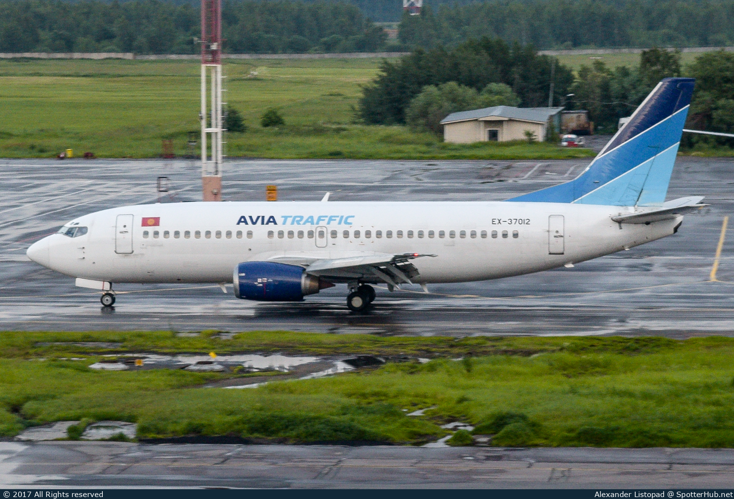 Photo of EX-37012 - Boeing 737-33A operated by Avia Traffic Company