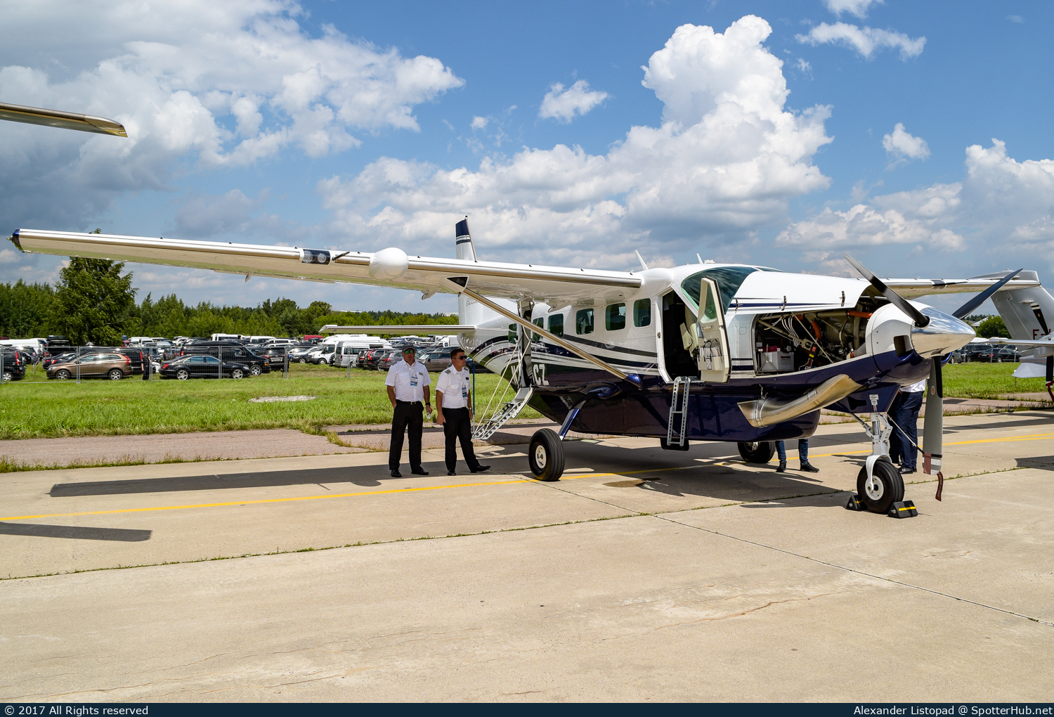 Photo of N265CZ - Cessna 208B Grand Caravan operated by Cessna Aircraft Company