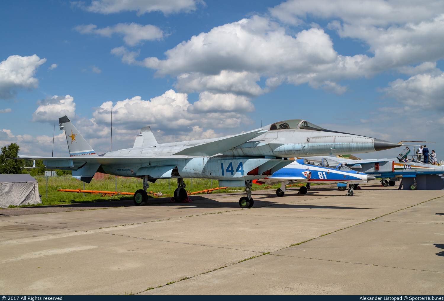 Photo of 144 - Mikoyan-Gurevich MiG-1.44 MFI operated by MiG Design Bureau