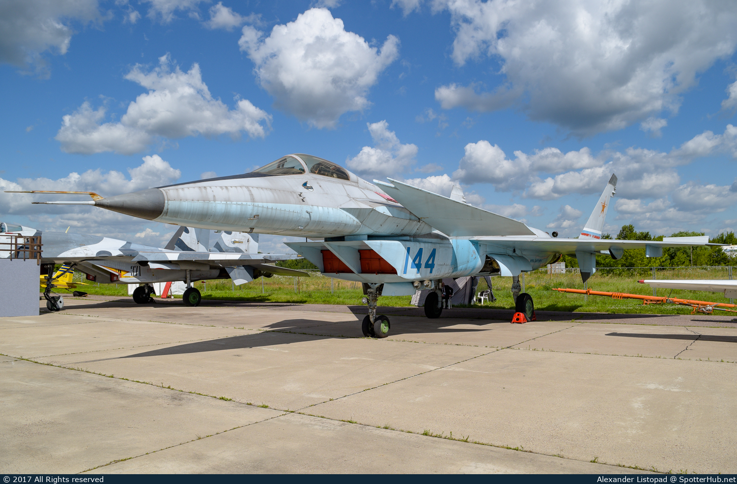 Photo of 144 - Mikoyan-Gurevich MiG-1.44 MFI operated by MiG Design Bureau