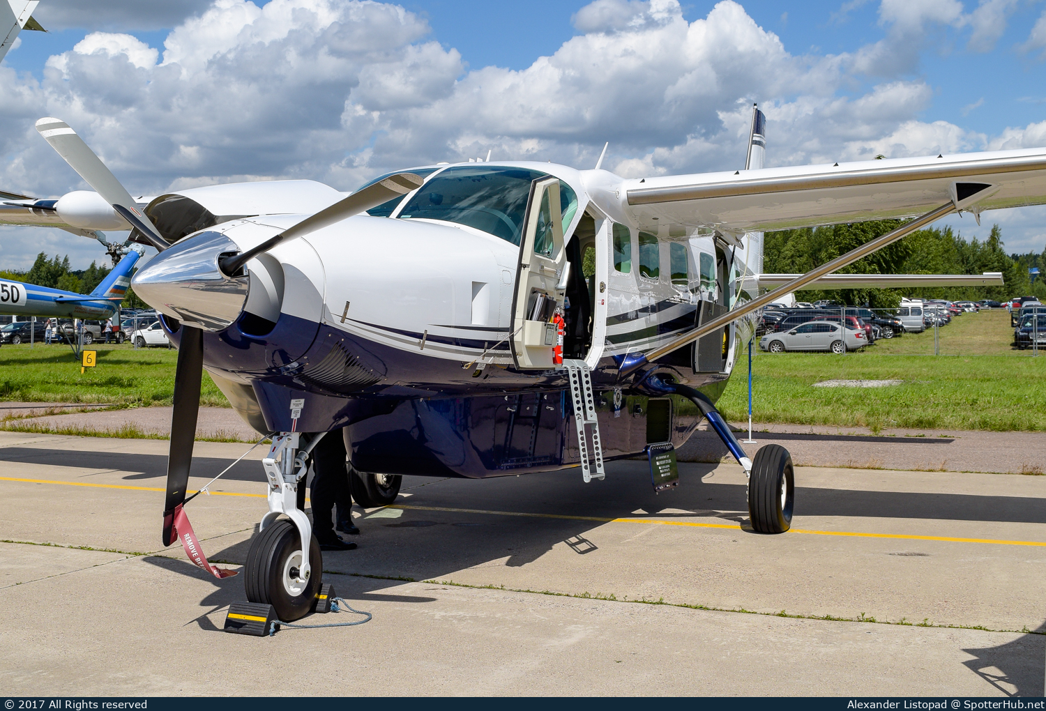 Photo of N265CZ - Cessna 208B Grand Caravan operated by Cessna Aircraft Company