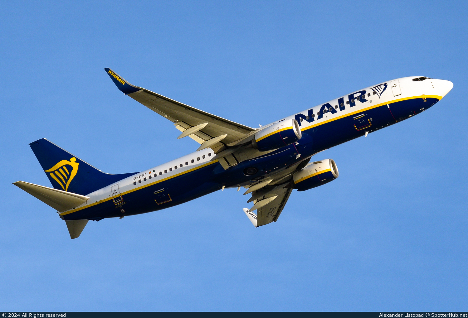Photo of EI-EST - Boeing 737-8AS operated by Ryanair