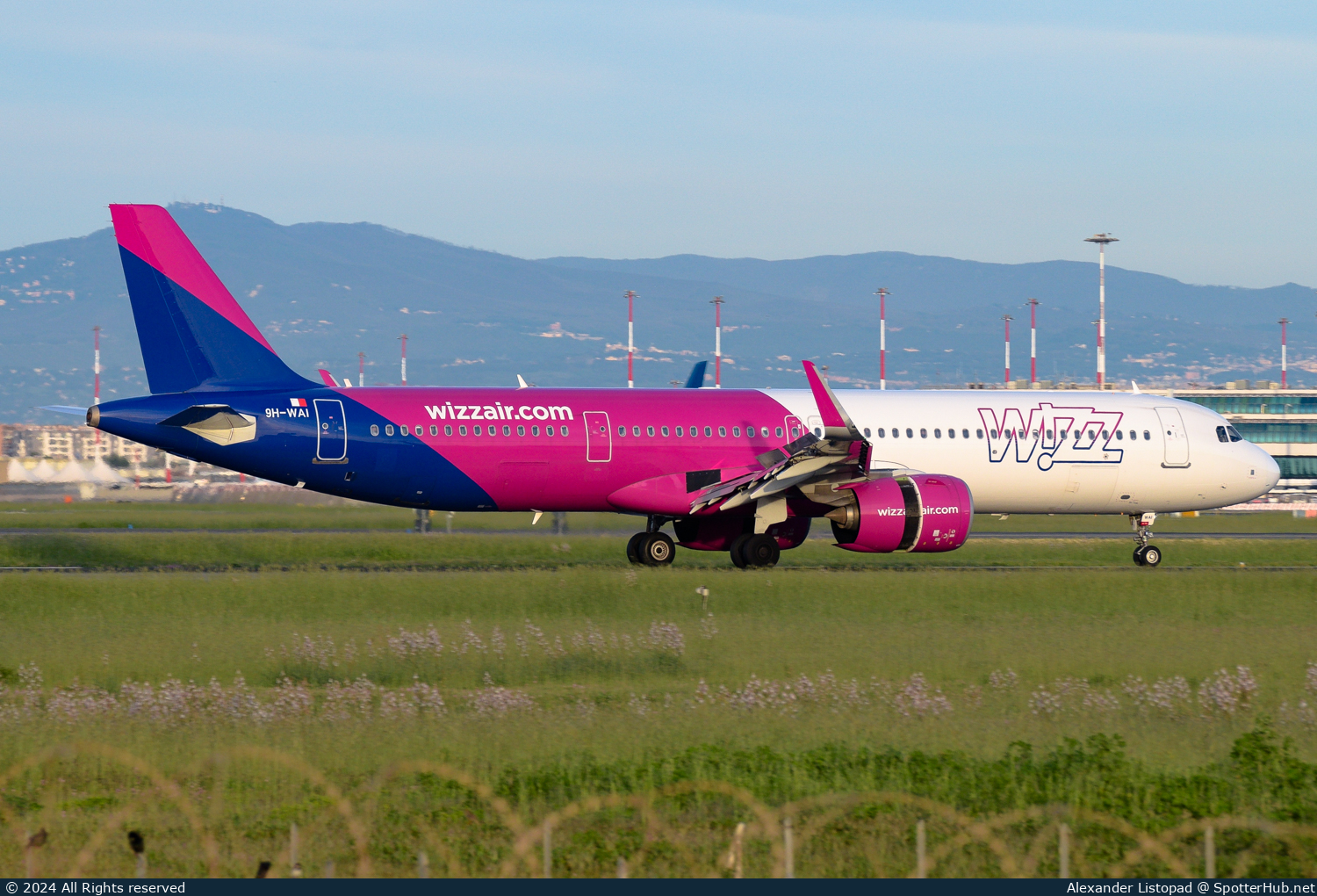 Photo of 9H-WAI - Airbus A321-271NX operated by Wizz Air Malta