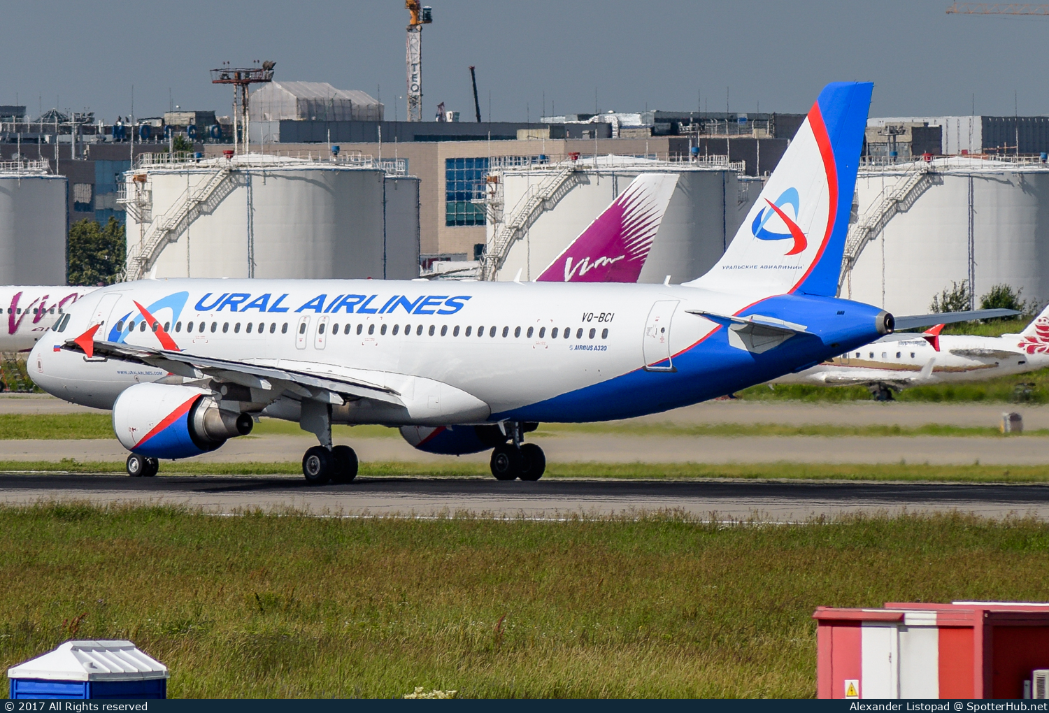 Photo of VQ-BCI - Airbus A320-214 operated by Ural Airlines