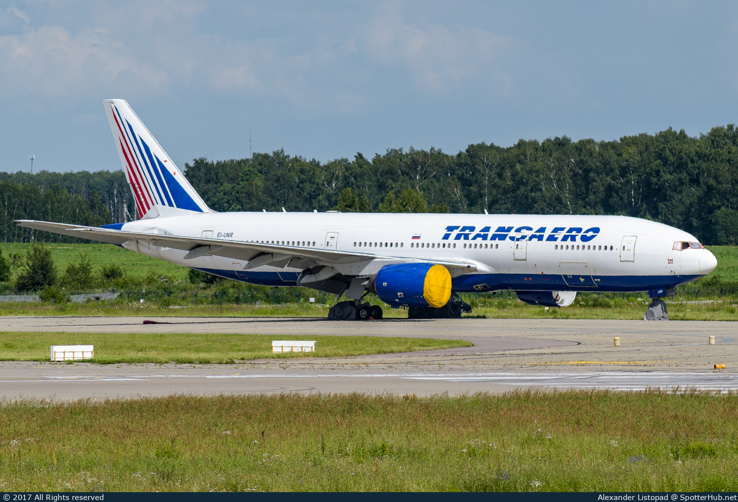 Photo of EI-UNR - Boeing 777-212(ER) operated by Transaero