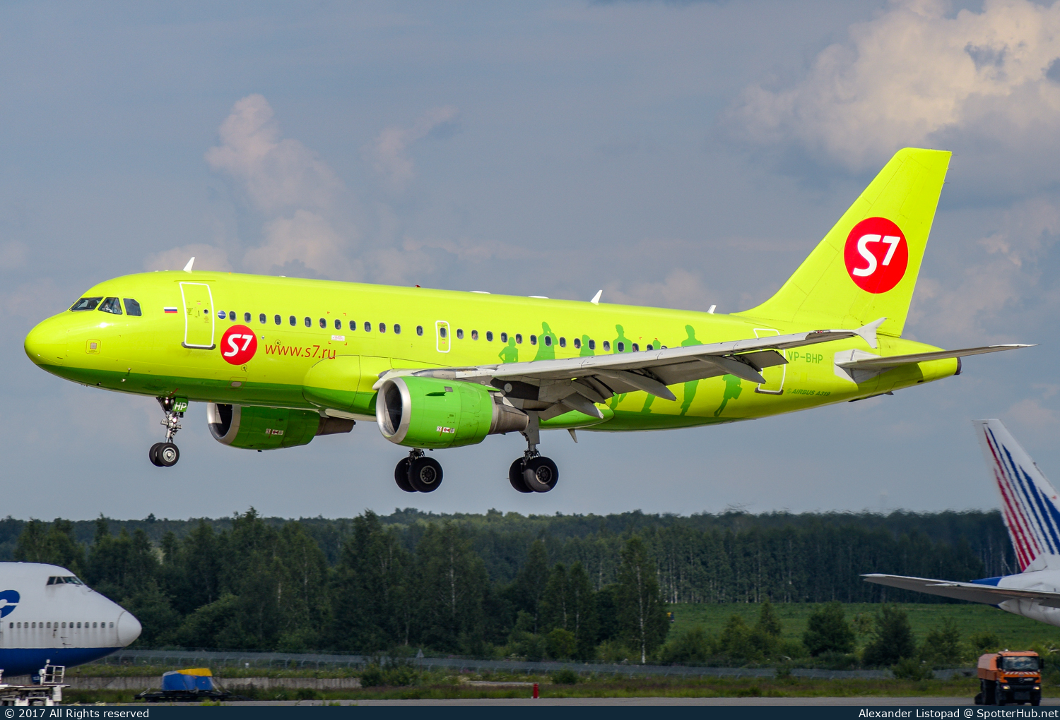 Photo of VP-BHP - Airbus A319-114 operated by S7 Airlines