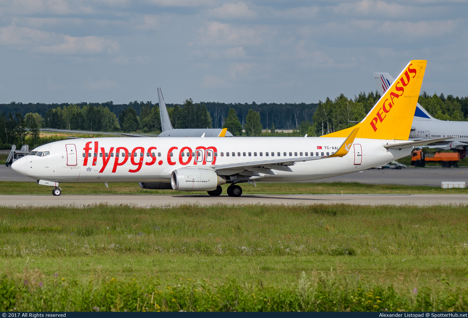 Photo of TC-AAL - Boeing 737-82R operated by Pegasus Airlines