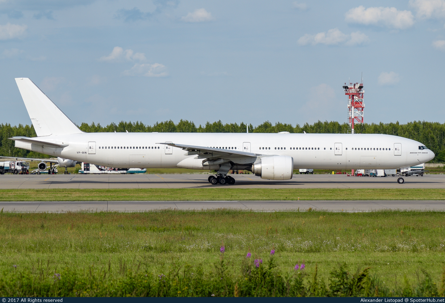 Photo of VP-BIN - Boeing 777-31H(ER) operated by VIM Airlines