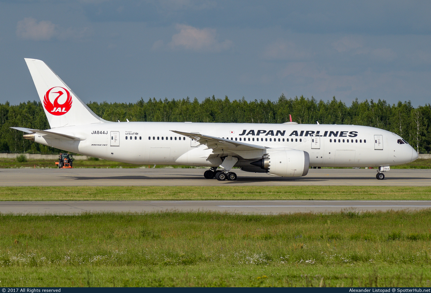 Photo of JA844J - Boeing 787-8 Dreamliner operated by Japan Airlines