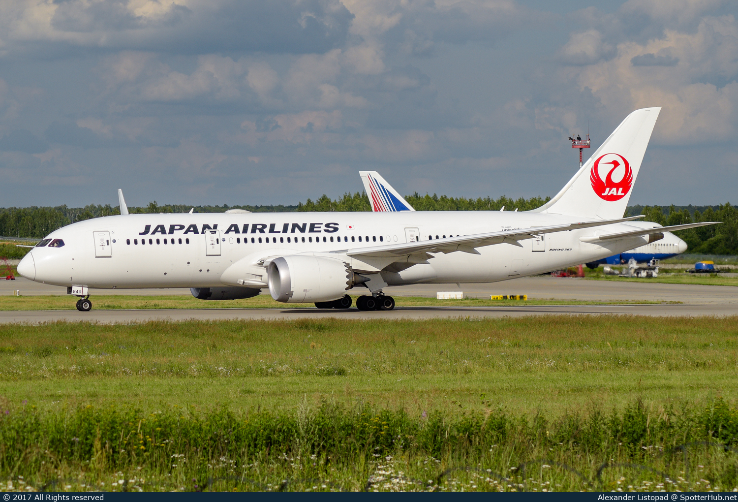 Photo of JA844J - Boeing 787-8 Dreamliner operated by Japan Airlines
