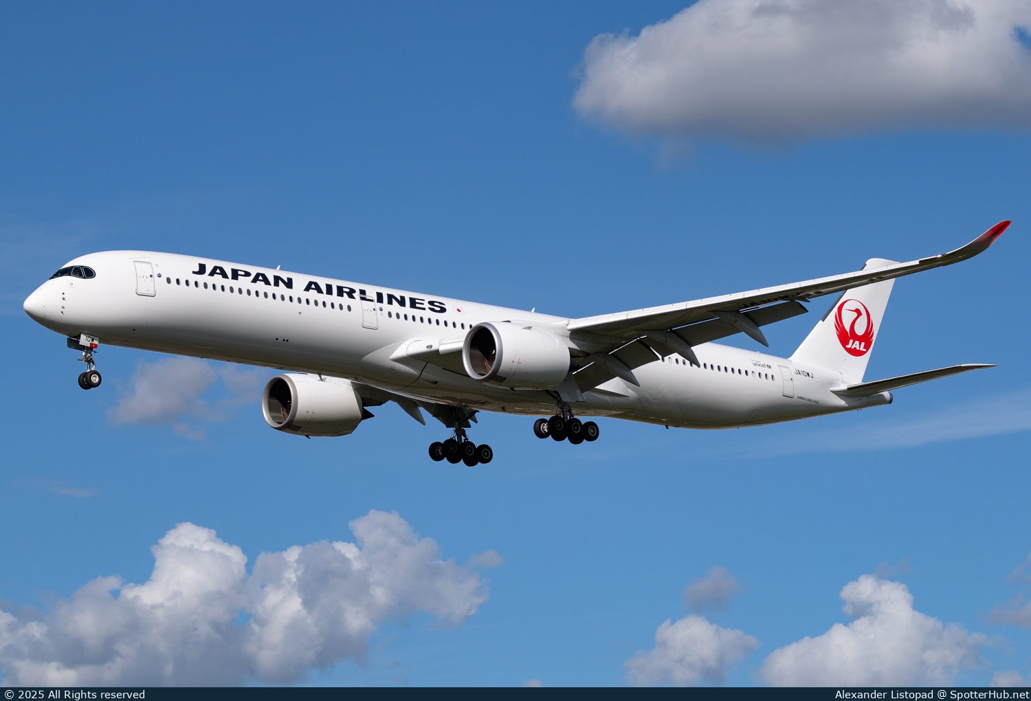 Photo of JA10WJ - Airbus A350-1041 operated by Japan Airlines