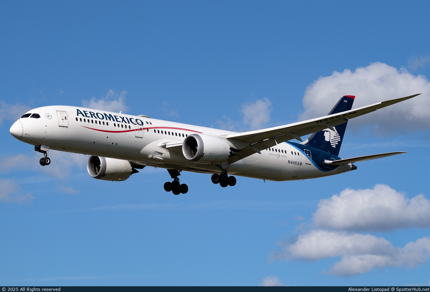 Photo of N446AM - Boeing 787-9 Dreamliner operated by Aeroméxico
