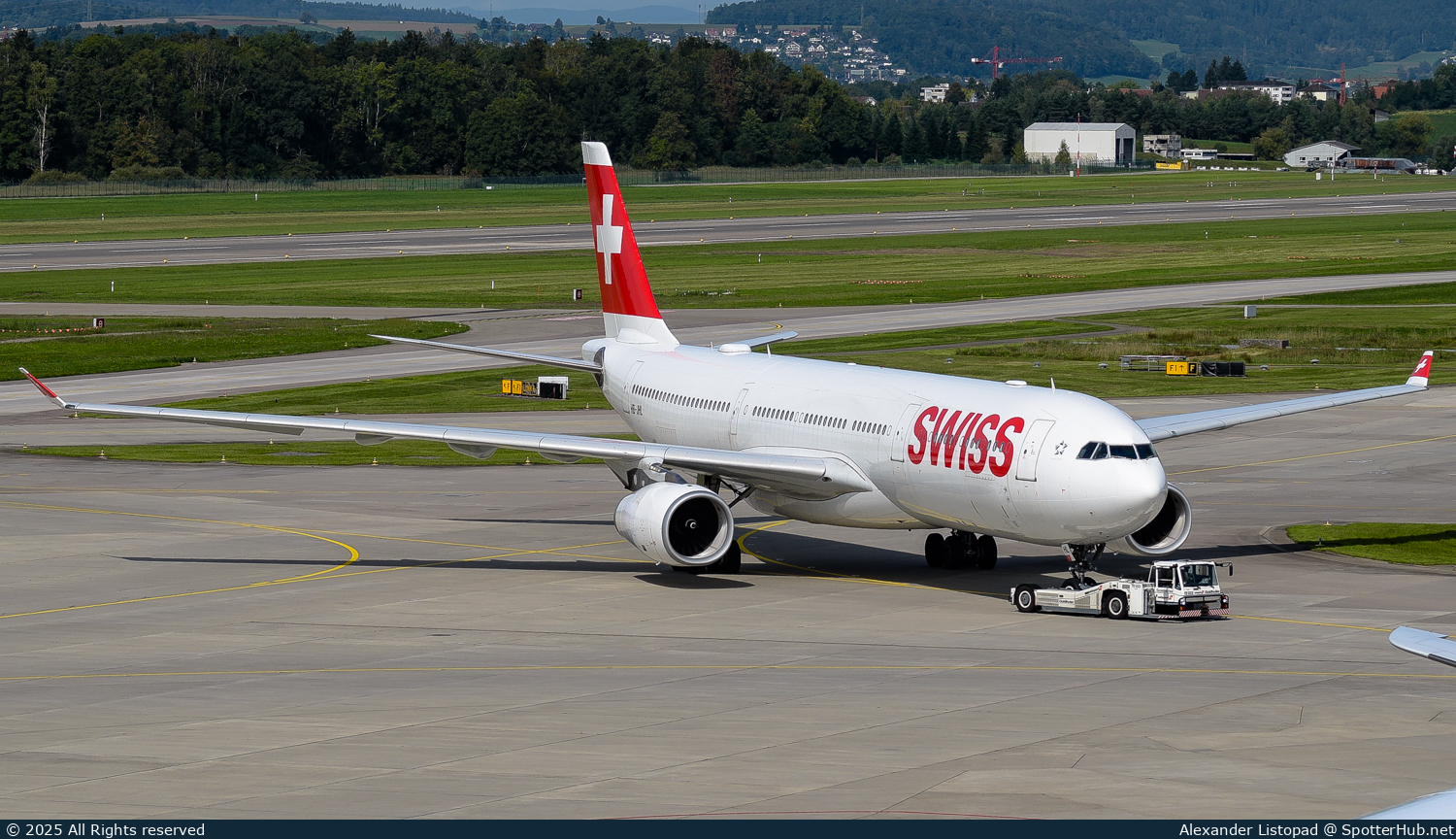 Photo of HB-JHL - Airbus A330-343 operated by Swiss International Air Lines