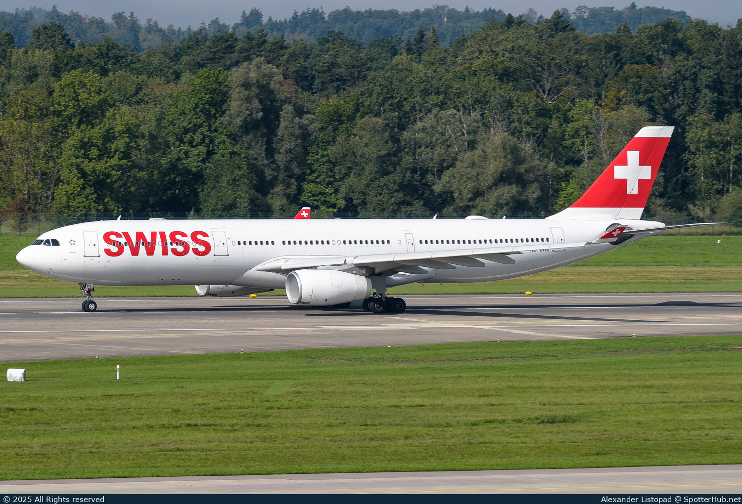Photo of HB-JHE - Airbus A330-343 operated by Swiss International Air Lines