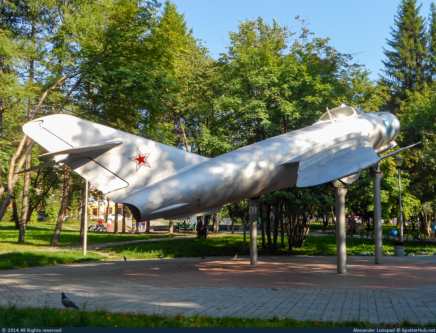 Photo of 01 - Mikoyan-Gurevich MiG-17 Fresco-A operated by Soviet Air Forces