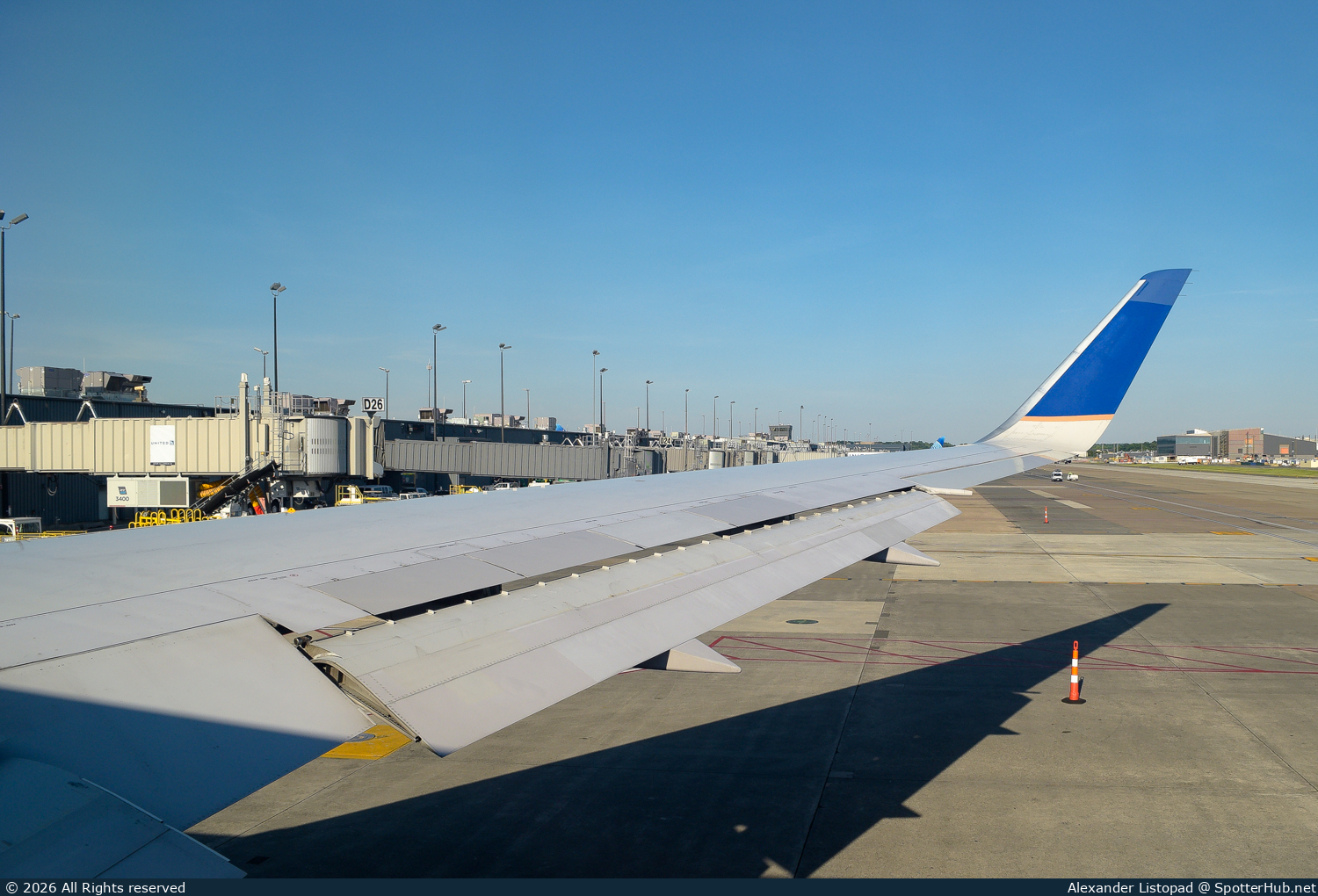 Photo of N655UA - Boeing 767-322(ER) operated by United Airlines