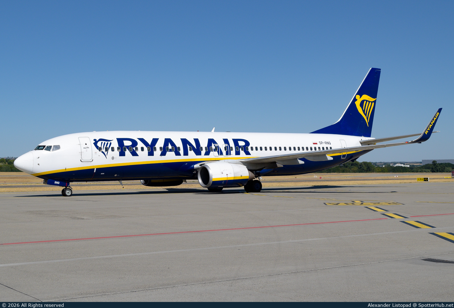Photo of SP-RNQ - Boeing 737-8AS operated by Ryanair (opb Buzz)