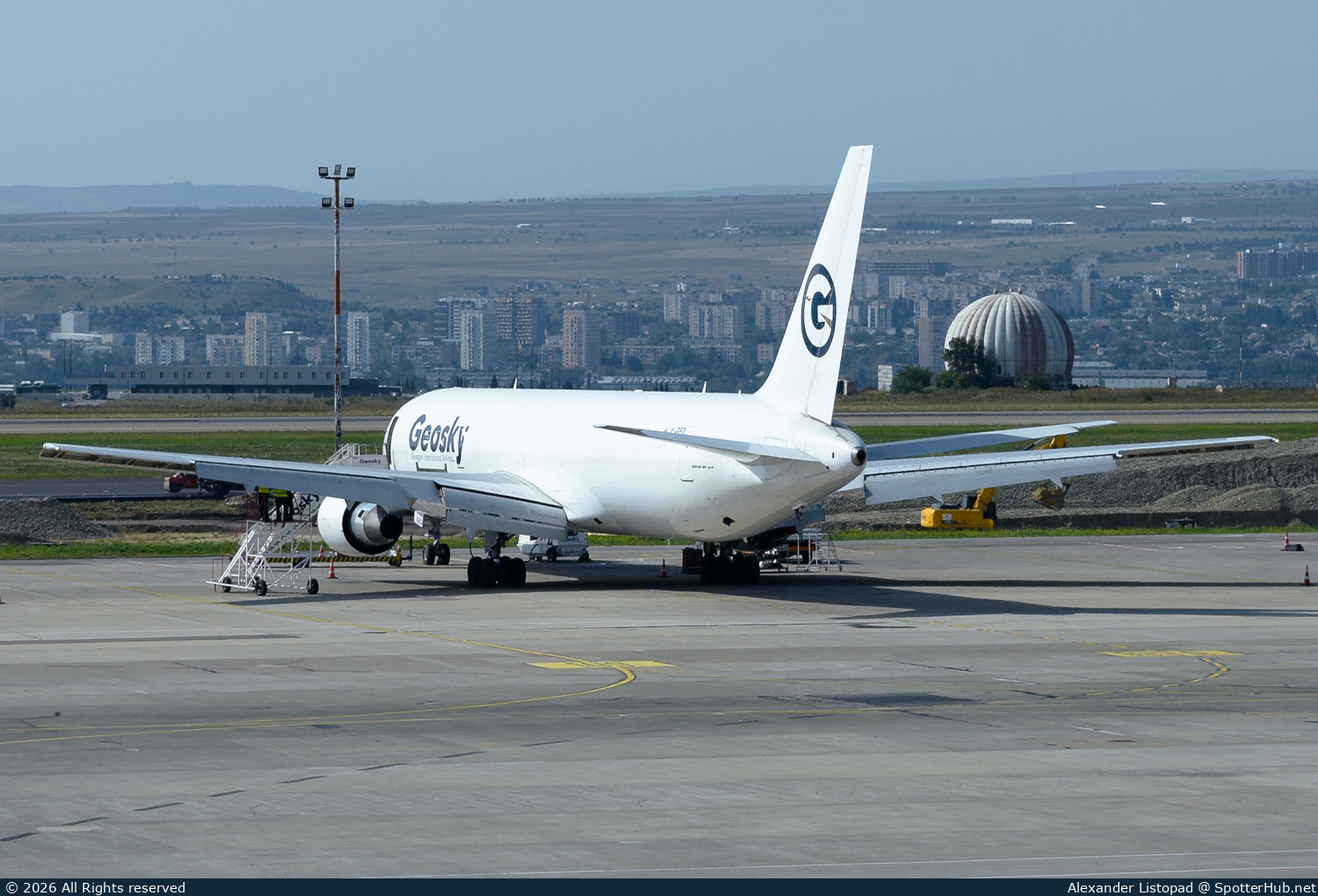 Photo of 4L-GED - Boeing 767-3BG(ER)(BCF) operated by Geosky