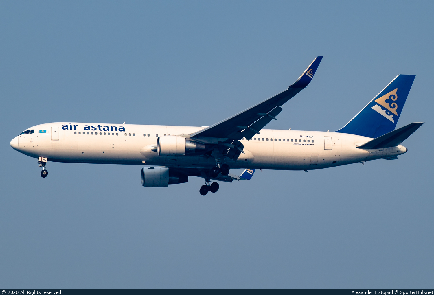 Photo of P4-KEA - Boeing 767-3KY(ER) operated by Air Astana