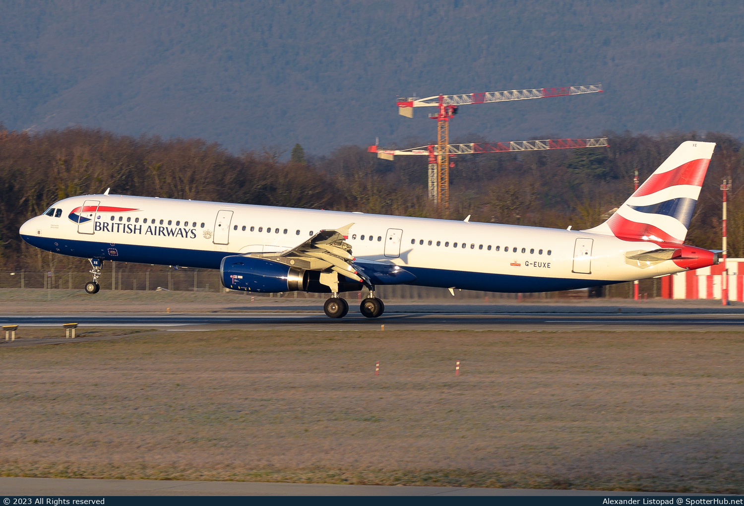 Photo of G-EUXE - Airbus A321-231 operated by British Airways