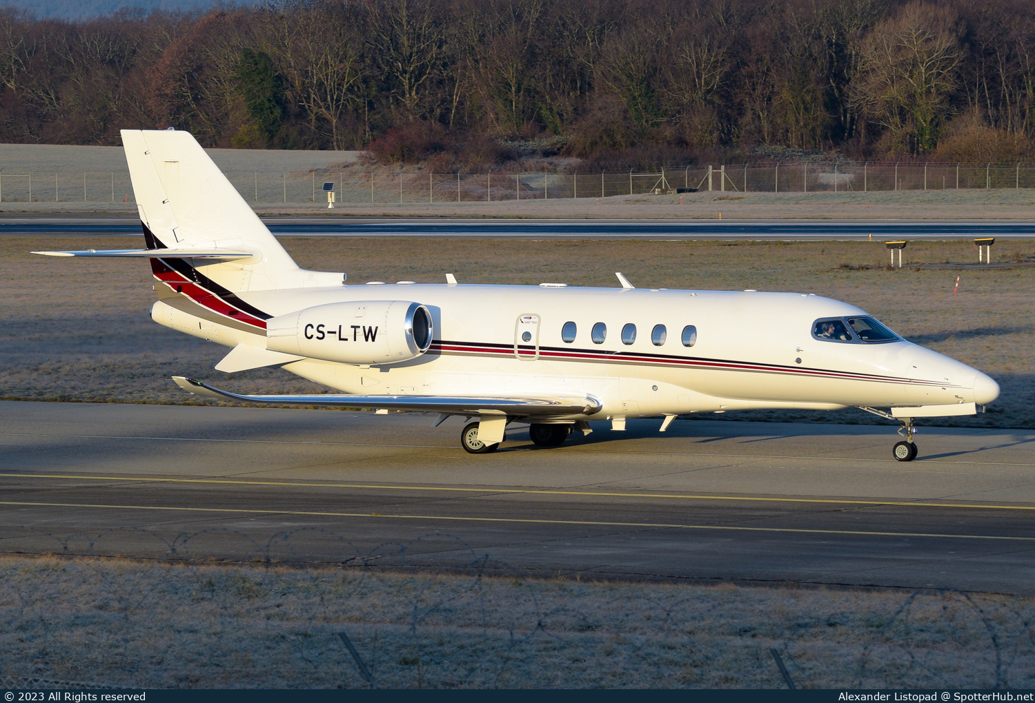 Photo of CS-LTW - Cessna 680A Citation Latitude operated by NetJets Europe